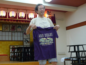 4 恒例のTシャツ対決